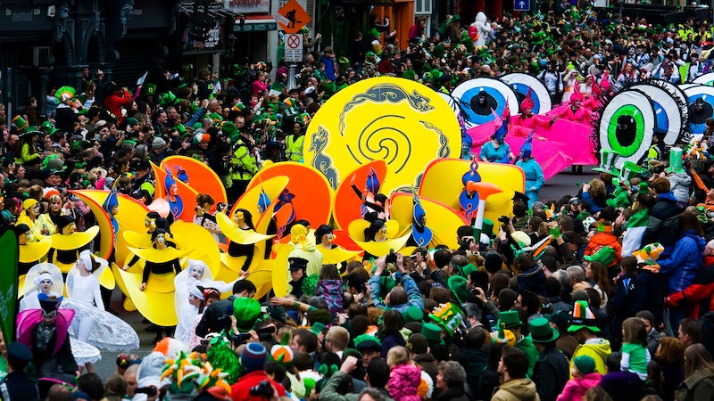 Como é celebrado o St Patrick's Day em Dublin: desfile